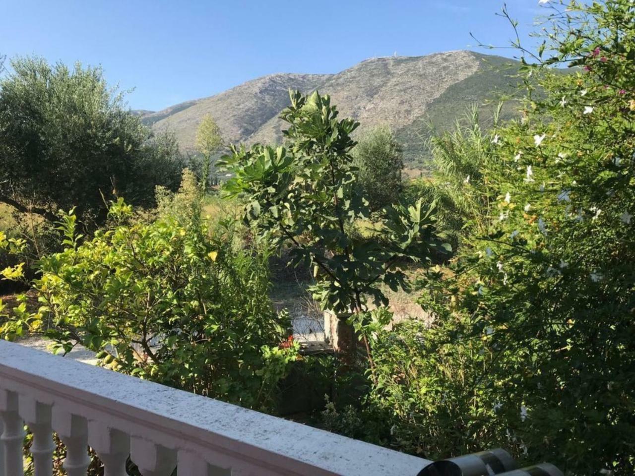 2 Bed House With Mountain View Appartement Alykes  Buitenkant foto