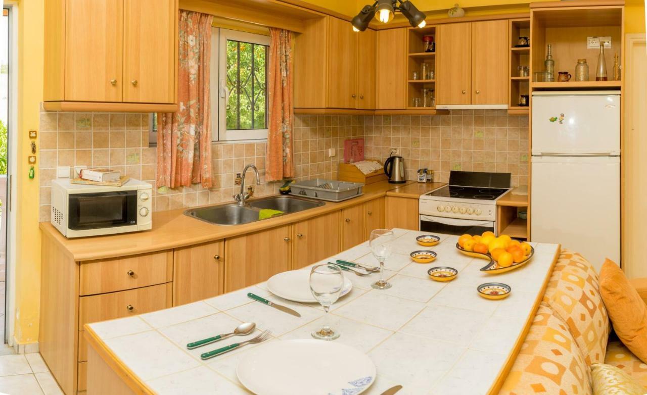 2 Bed House With Mountain View Appartement Alykes  Buitenkant foto
